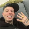 Unico branco com tranças avatar