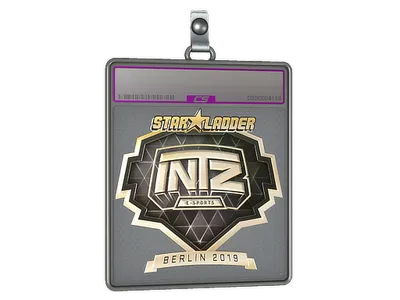 Sticker Slab | INTZ E-SPORTS CLUB (Gold) | Berlin 2019